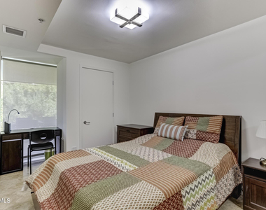 7147 E Rancho Vista Drive - Photo Thumbnail 12