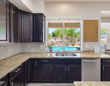 5540 E Via Montoya Drive - Photo Thumbnail 11