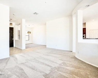 1682 W Ainsworth Drive - Photo Thumbnail 10