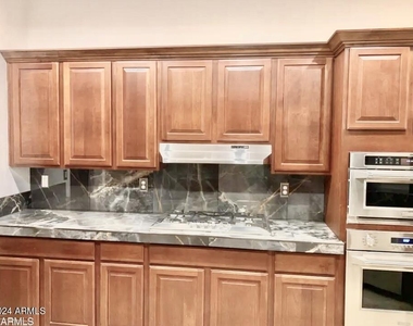 1682 W Ainsworth Drive - Photo Thumbnail 21