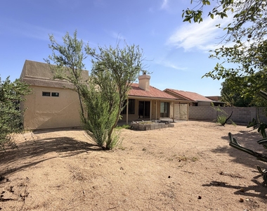 1559 E Whitten Street - Photo Thumbnail 15
