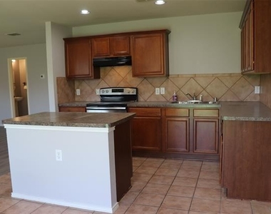 2304 Heads And Tails Lane - Photo Thumbnail 7