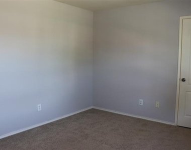 2304 Heads And Tails Lane - Photo Thumbnail 29