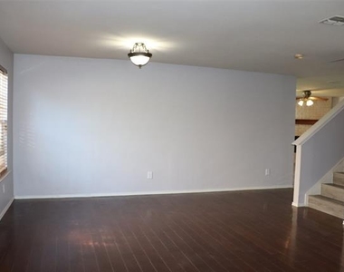2304 Heads And Tails Lane - Photo Thumbnail 4
