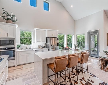 1070 Adair Road - Photo Thumbnail 9