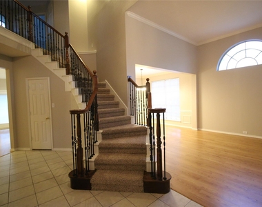 1510 Drexel Court - Photo Thumbnail 2