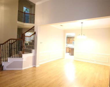 1510 Drexel Court - Photo Thumbnail 4