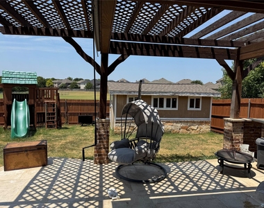 2116 Megan Creek Drive - Photo Thumbnail 11