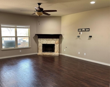 2116 Megan Creek Drive - Photo Thumbnail 2