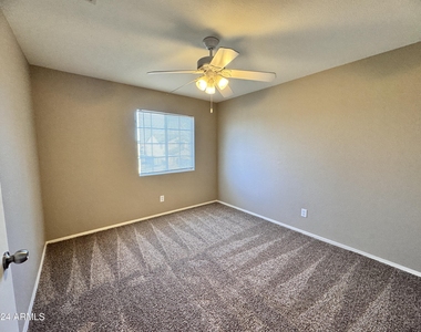 10453 N 76th Drive - Photo Thumbnail 27