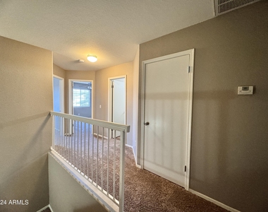 10453 N 76th Drive - Photo Thumbnail 15