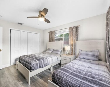 1208 Ne 5th Avenue - Photo Thumbnail 13