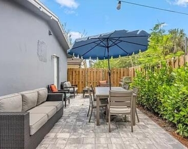 1208 Ne 5th Avenue - Photo Thumbnail 25