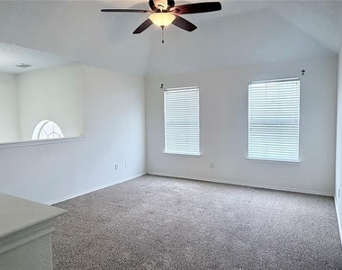10109 Samantha Drive - Photo Thumbnail 15