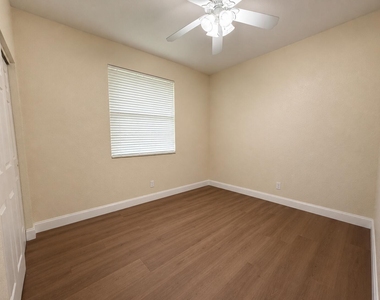 4070 Sanderling Lane - Photo Thumbnail 22