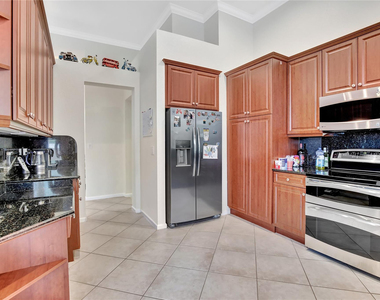 4070 Sanderling Lane - Photo Thumbnail 4