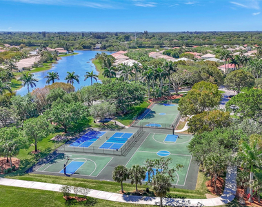 4070 Sanderling Lane - Photo Thumbnail 34