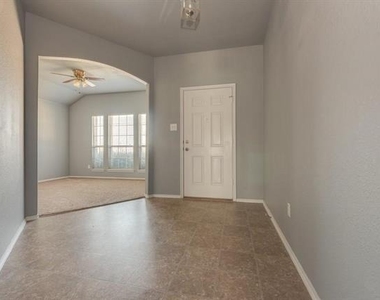 5313 Beacon Lane - Photo Thumbnail 2