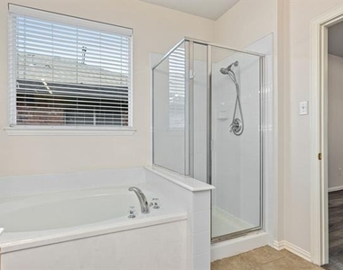 11613 Snyder Drive - Photo Thumbnail 8