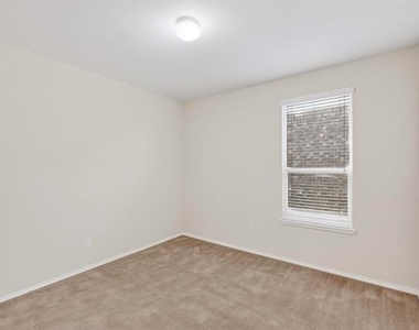 2409 Buelingo Lane - Photo Thumbnail 18