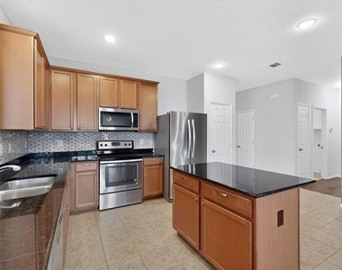 2409 Buelingo Lane - Photo Thumbnail 2