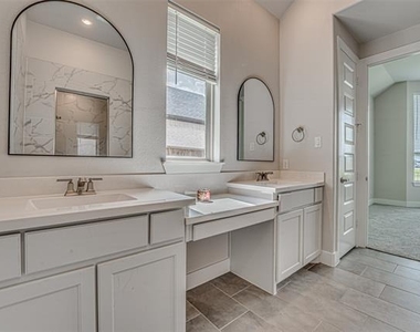 1709 Puglia Court - Photo Thumbnail 17
