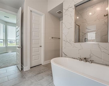 1709 Puglia Court - Photo Thumbnail 19