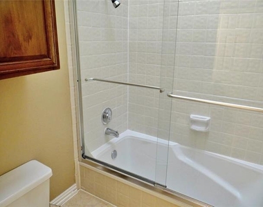 517 Ranch Trail - Photo Thumbnail 17