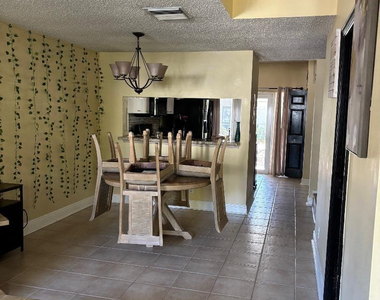 11050 Conch Court - Photo Thumbnail 5