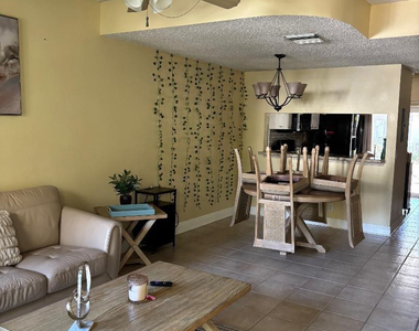 11050 Conch Court - Photo Thumbnail 7
