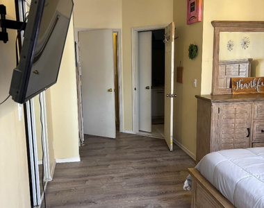 11050 Conch Court - Photo Thumbnail 21
