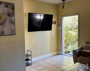 11050 Conch Court - Photo Thumbnail 8
