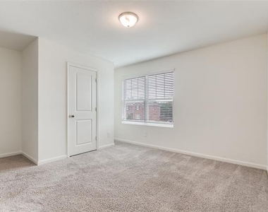 2621 Sagebrush Drive - Photo Thumbnail 18