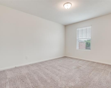 2621 Sagebrush Drive - Photo Thumbnail 20