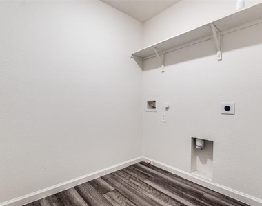 2621 Sagebrush Drive - Photo Thumbnail 22