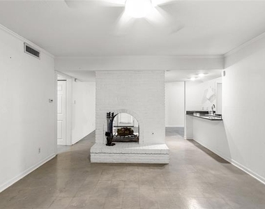 5916 Birchbrook Drive - Photo Thumbnail 18