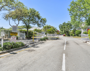9850 Nw 57th Manor - Photo Thumbnail 38