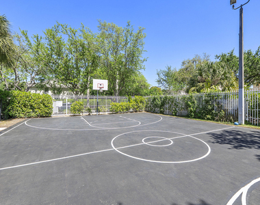 9850 Nw 57th Manor - Photo Thumbnail 37