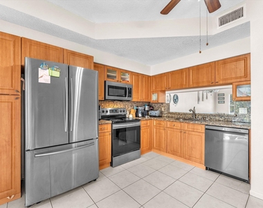 9850 Nw 57th Manor - Photo Thumbnail 39