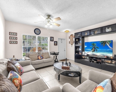 9850 Nw 57th Manor - Photo Thumbnail 5