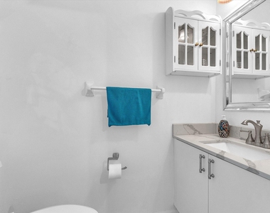 9850 Nw 57th Manor - Photo Thumbnail 17