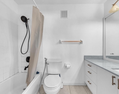 9850 Nw 57th Manor - Photo Thumbnail 24