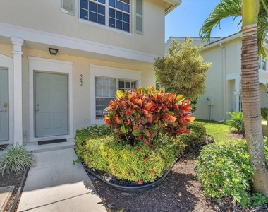 9850 Nw 57th Manor - Photo Thumbnail 1