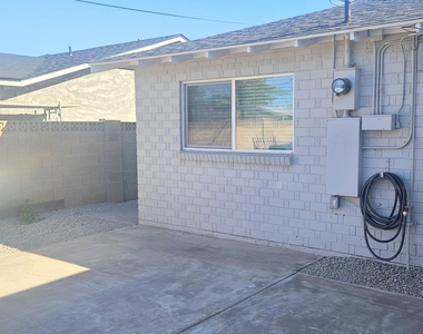 7426 E Holly Street - Photo Thumbnail 18