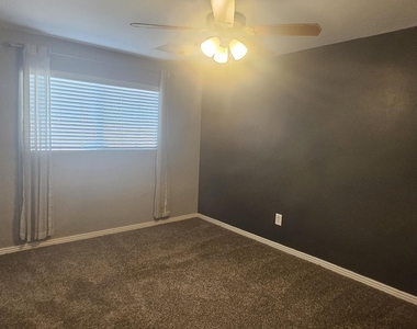 7426 E Holly Street - Photo Thumbnail 16