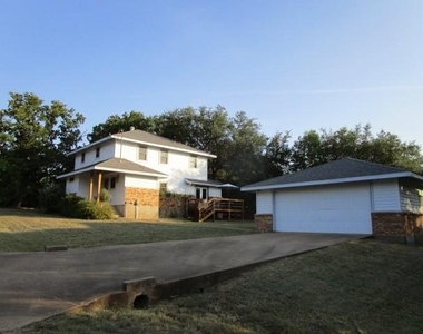 1311 Overlook Drive - Photo Thumbnail 6