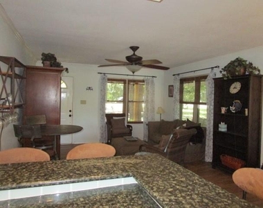 1311 Overlook Drive - Photo Thumbnail 9