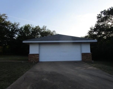 1311 Overlook Drive - Photo Thumbnail 7