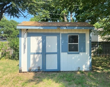 2711 Olympia Drive - Photo Thumbnail 24