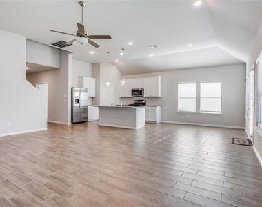 13140 Mizell Lane - Photo Thumbnail 2